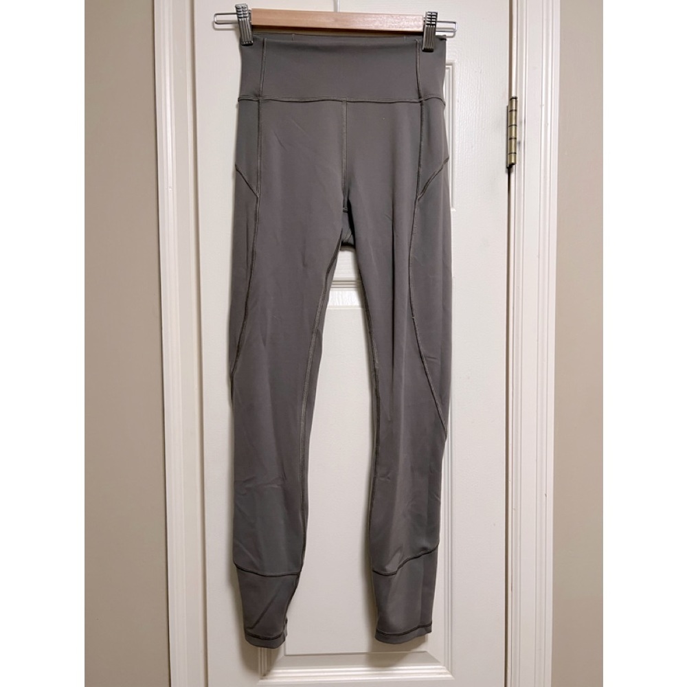 Lululemon leggings, size 4, army green and in perfect condition